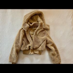 ALO foxy Sherpa jacket in camel